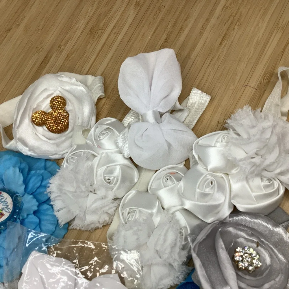Lot Of 18 Assorted Girl Hair Bows Ribbon and Alligator Clip